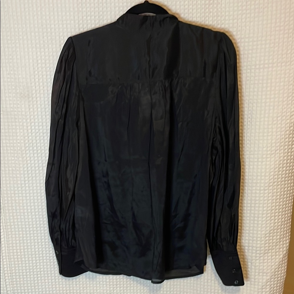 Banana Republic Black Pleated Long Sleeve Blouse size Large - Picture 7 of 8